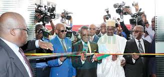 Coupure du ruban symbolique, un grand bond en avant pour la vidéosurveillance 