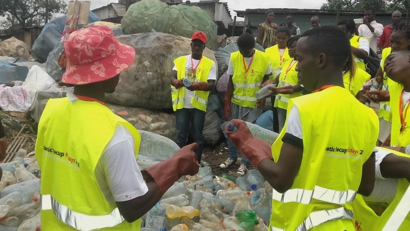 Les jeunes impliqués à l’hygiène et la salubrité dans l’arrondissement de Yaoundé II